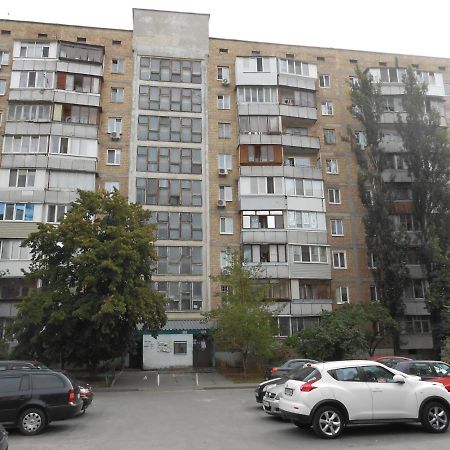 Однокомнатная Квартира Рядом С Метро Оболонь Kiev Esterno foto